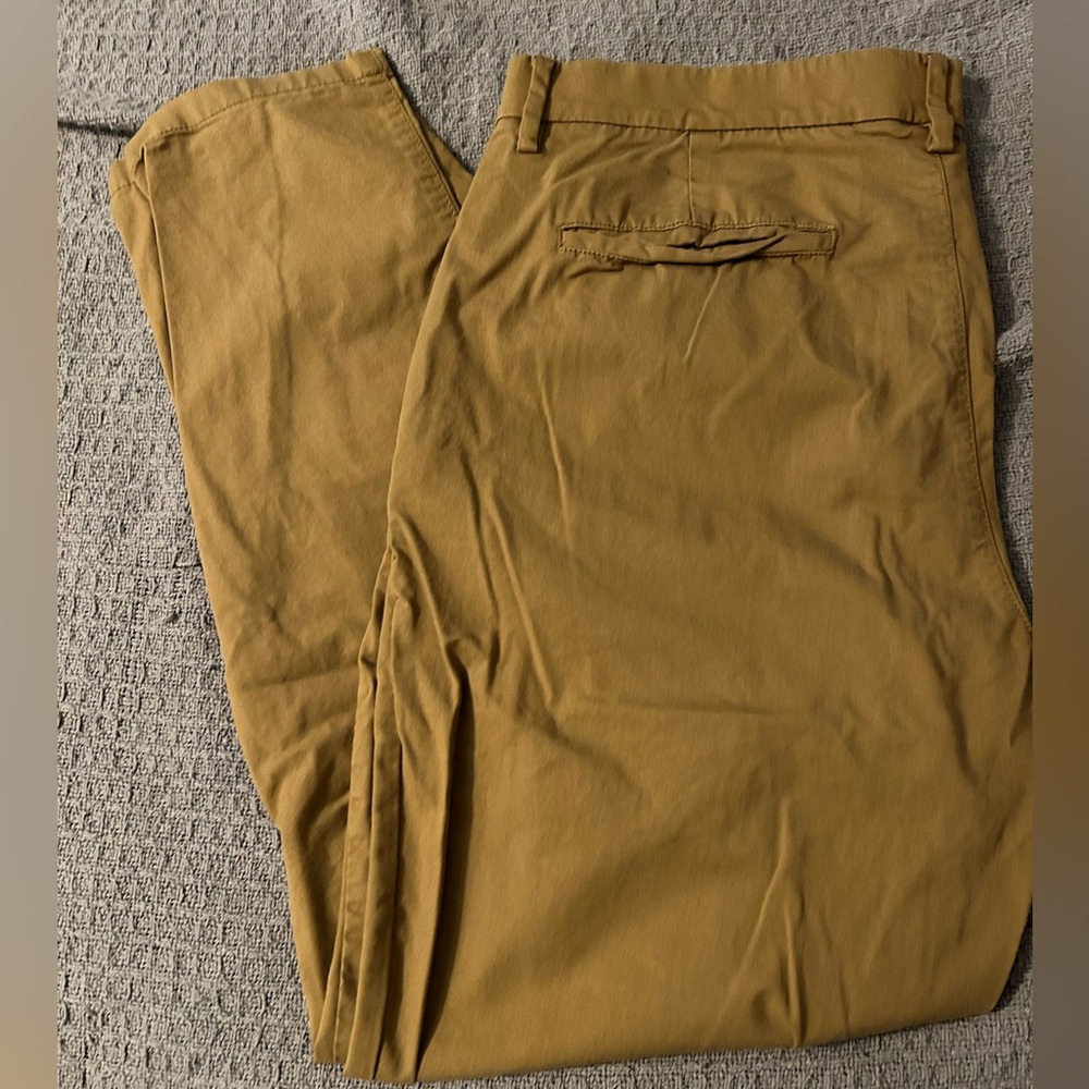 Old Navy khaki pants